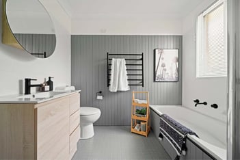 Flooring for your bathroom: tips, deco and more